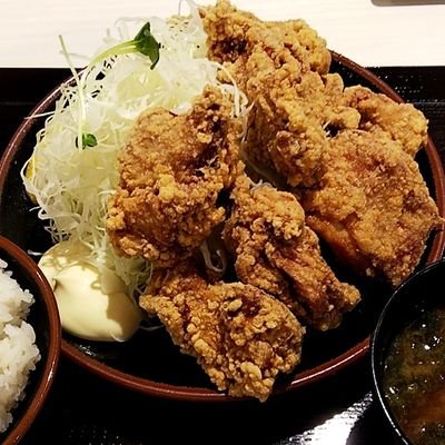シャドーボックスをメモがわりにリツイートします
フォロバ100
@RT59564462の本アカ