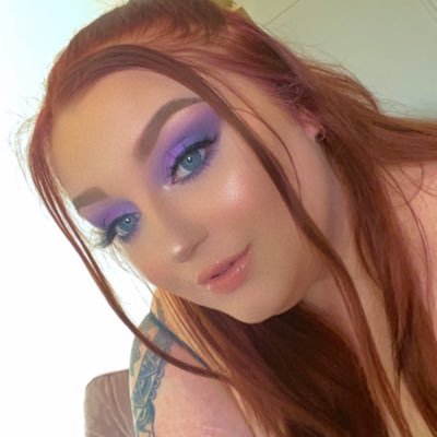 humphries_steph's profile picture. J.P❤️ Makeup artist 💄Fwog 🏳️‍🌈🐸