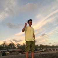 Manusia mumetan (@a_darobi) 's Twitter Profile