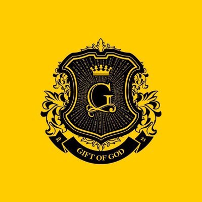 SHATTA WALE IS KING . @Shattawalegh followed us . #GOG . #Reign #Wonderboy . #SM4lyf 🤟🏼🤟🏼 https://t.co/vrg38QCYzB. pushing the brand 4lyf.