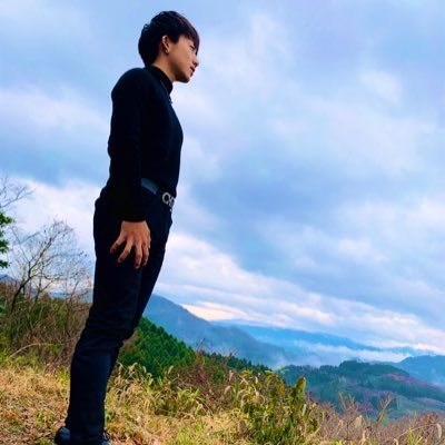 jusconfidence's profile picture. 人材会社に就職する21卒|varifran @give_a_color 立ち上げ|ゴルフ部主将⛳️|【人に良い影響を与えて、その人をより良い方向へ】|信頼とは、行動と言葉の一貫性|今を生きる|自信こそ正義