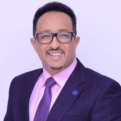 @MBA( In A Management🎓) @Universityofhargeisa| @Project Manager🌍|@CEOOFBUSINESS✈| @Learning English|@Motivator| Member of https://t.co/7iGRJaWLcC|