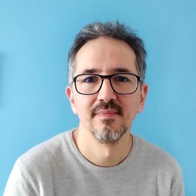 Product Manager at @thiga_es. 20 years defining and building digital products with people who use and create them in mind.