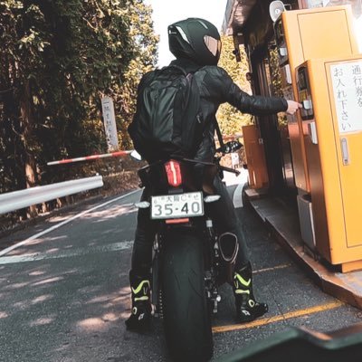 Taro R6ライダー 昔父さんが後輩と作ったチームがyokohama Dead Zoneというクソ厨二臭いチーム名だった事を知って大爆笑 てかめっちゃ暴走族みたいなチーム名やった 首都高の走り屋をサーキットに引き入れて作ったチームでそれなりに速い人が居たらしい Taro R6ライダー 昔父さんが後輩と作ったチームがyokohama Dead Zoneというクソ厨二臭いチーム名だった事を知って大爆笑 てかめっちゃ暴走族みたいなチーム名やった 首都高の走り屋をサーキットに引き入れて作ったチームでそれなりに速い人が居たらしい
