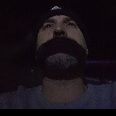 Gin_and_misery's profile picture. I only like a few people and I guarantee you’re not one of them.