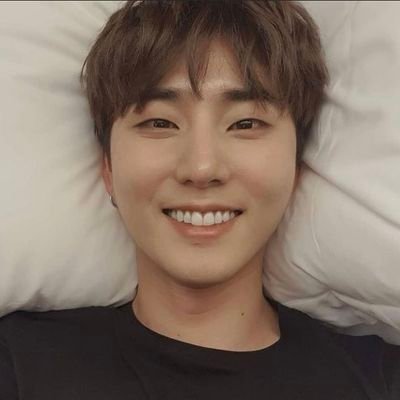 🐻🐥🦊🐰🐶 @day6official random contents
Let your emotions remind you that you're alive