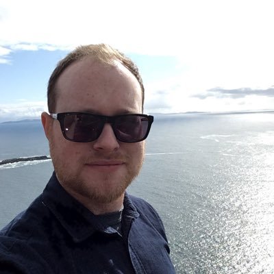 _sttrr's profile picture. I normally tweet about #frontend #vue #startup #traction #random stuff