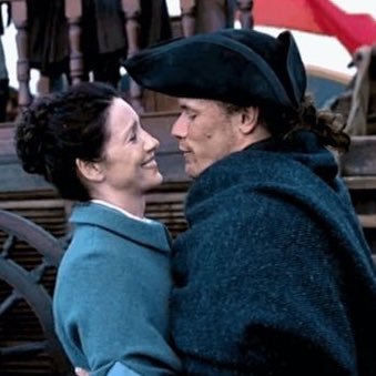 Jamie and Claire - da mi basia mille 🤍 #Outlander 🤍 Caitríona Balfe and Sam Heughan