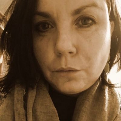 jacbar_j's profile picture. Mother. Joins words together to make little stories. At times finds humour when searching.