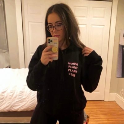 alexells_'s profile picture. soft goods