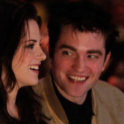 Fique por dentro de todos as Mídias da atriz Kristen Stewart e do ator Robert Pattinson. (conta de fã)
Para mais informações sigam: @PortalRobsten_