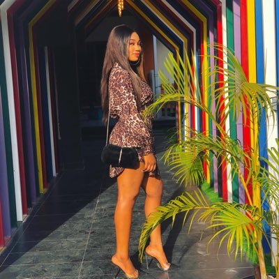 my peace of mind first...free spirit... love making new friends :ig;whataboutparis :Snapchat;whataboutparis business handle:ig;nnayisha’s abayasandmore