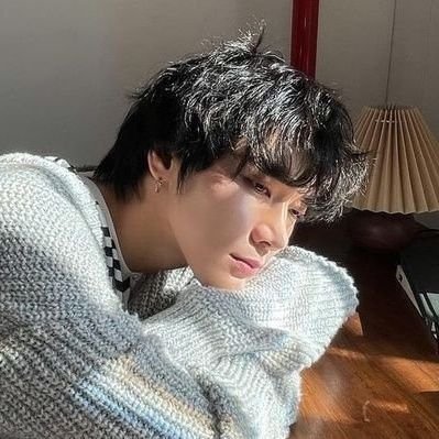 Ten's soulmate but I'm in love with many more :(