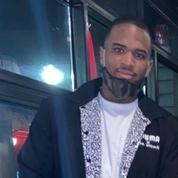 Smyle4Kyle's profile picture. Dark Horse Sports 🏀 🖤🐎