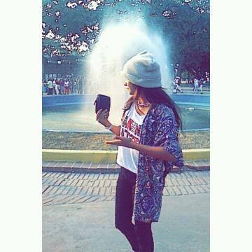 Adelmar1998's profile picture. hello everyone🐝 
one day at a time