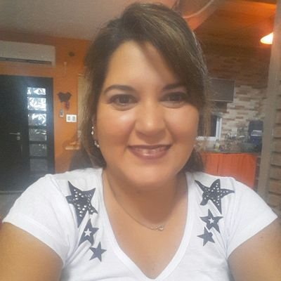 Locutora Nac. y periodista d Ext. en Radio Ciudad 87.9, Más Noticias y noticiero de Canal America Tuc. Perseverando voy cumpliendo mis objetivos. Gracias Dios!