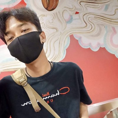 W3s31648845's profile picture. 