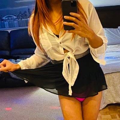 riri_booke's profile picture. 