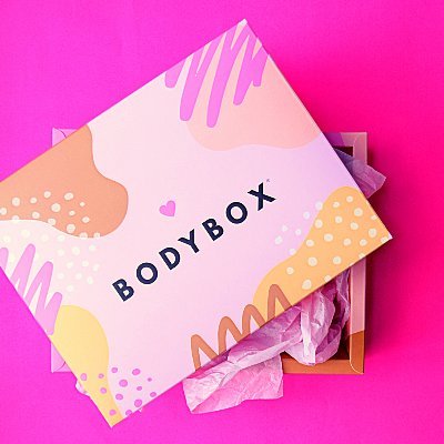 Cada mes te sorprendemos con nuevos descubrimientos en una caja llena de #belleza, #autocuidado y #autoamor 💋🥰 ¡Únete a la experiencia #Bodybox!