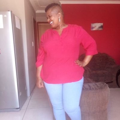 A child,sister,mother of 4,aunt to nieces n nephews... basically i'm me