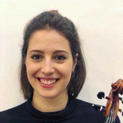 Junior Fellow in viola at the RNCM ⭐️ violist in the Victoria String Quartet