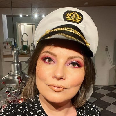 DrTTCrazy's profile picture. @HowardDonald once bent over for me 🍑 FOMO-surviver since 1981. 🎵Concertpics on Instagram @gigsandotgerhappyplaces / @thedanishdoctor_ttcrazy