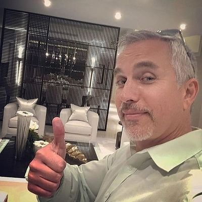 Riki89172430's profile picture. Giving all to Humanity 
Red Cross ambassador 
humanitarian 
Christian 
Widowed
Orthopedic Surgeon