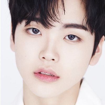 Dendy_Nova's profile picture. ♡ 𝑬𝒗𝒆𝒏 𝒕𝒉𝒐𝒖𝒈𝒉 𝒐𝒖𝒓 𝒃𝒐𝒅𝒊𝒆𝒔 𝒂𝒓𝒆 𝒇𝒂𝒓 𝒂𝒑𝒂𝒓𝒕, 𝒐𝒖𝒓 𝒉𝒆𝒂𝒓𝒕𝒔 𝒂𝒓𝒆 𝒂𝒍𝒘𝒂𝒚𝒔 𝒕𝒉𝒆 𝒔𝒂𝒎𝒆.#박지훈, #송형준 Hyung,, #GG4EVA 💗