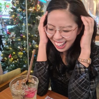 may_eimeren's profile picture. Jer 29:11 | Part of @ProcterGamble @ITBofficial @PMKITB | Amateur YOGI & POLErina 🧘‍🩰 | Greetings to: UMs/雨伞☔️ ARMY of @BTS_twt💜💣 @ManUtd⚽️ @YG_GlobalVIP👑