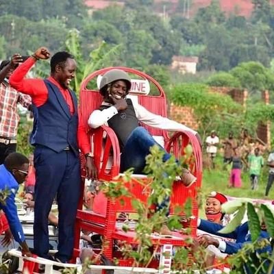 WaldanWalid06's profile picture. Ugandan- Liverpool Addict- Robert kyagulanyi Sentamu For PRESIDENT 2021...
 PEOPLE POWER-OUR POWER ✊🏻✊🏻✊🏻.