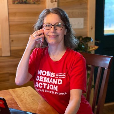 @MomsDemand, #Demcast, Ehlers-Danlos survivor, Master Gardener, cat/dog lover, book lover, No DMs. Tweets are my own. (she/her)