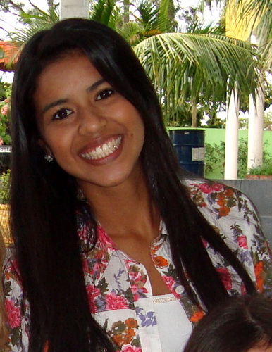 Quando Deus tira algo de você, ele não está punindo-o,
mas apenas abrindo suas mãos para receber algo melhor.