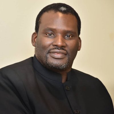 CEO, Conseiller en développement rural, Panafricaniste.