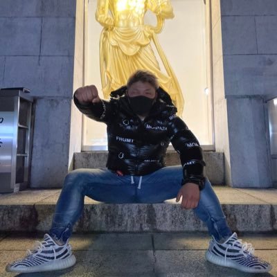 ARISTO16ren's profile picture. 