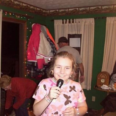 CassieH51940825's profile picture. Loves Country Music And Loves To Party!!!