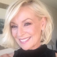 Liz Hayes (@thelizhayes) 's Twitter Profile Photo