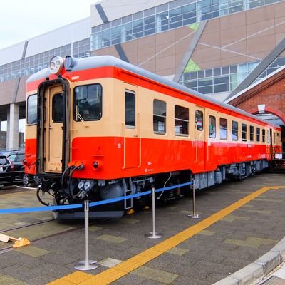 汽車旅ファン。秘境駅、廃線跡や保存車両、昔の時刻表に興味津々。寺社めぐり、御朱印が最近のマイブームです。つぶやきない方、非表示の方、RAない方、ブロ解にご容赦を。 #御朱印 #鉄道  #廃線 #神社 #寺 #国鉄  #169系電車保存会 #ご神縁めぐり