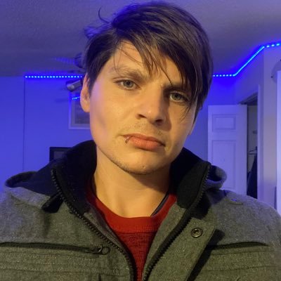DewRayn's profile picture. 