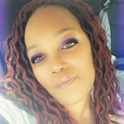 Anjuleeyuh1's profile picture. Trying to make moves in 2021.... want different results so I need to do things differently