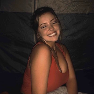 shelbyyyscott's profile picture. insta: shelbyyy.scott