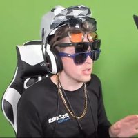 EZBrieZ (@floorcheetos) 's Twitter Profile