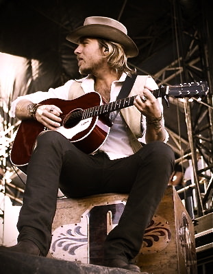 thomasgossin's profile picture. 