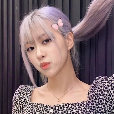 mqommy's profile picture. 