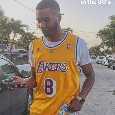 Von The Yong Don Ain’ ballin um hoopin🎟 Cuhmera Marketing Productions https://t.co/cQazGiaI8M
