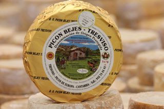 Empresa familiar dedicada a la elaboración y venta de Queso Picón Bejes-Tresviso en el corazón de Picos de Europa. Premio al Mejor Queso Azul de España de 2009.