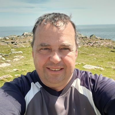 socoisdealbha's profile picture. gaelgoir who loves hurling and west ham united . mo smaointi fein  etc