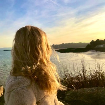 ClaraGabrovsek's profile picture. j’ai des nuits plus belles que vos jours | Angers | infirmière 👩🏼‍⚕️