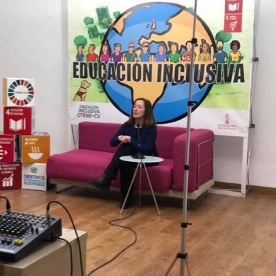 Personas con NES debe tener acceso a escuelas ordinarias, que deberán integrarlos en una pedagogía centrada en el niño/a, capaz de satisfacer esas necesidades