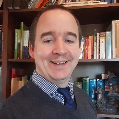 Head of the Department of Arts in the School of Humanities at Waterford Institute of Technology (Ireland). Retweets not an endorsement- you know that by now :)
