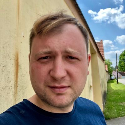 Mám rád dobrodružství. Proto lezu na hory, cestuji po světě, dělám inovace v korporacích, investuji do venture kapitálu, a hledám zajímavá digitální řešení.